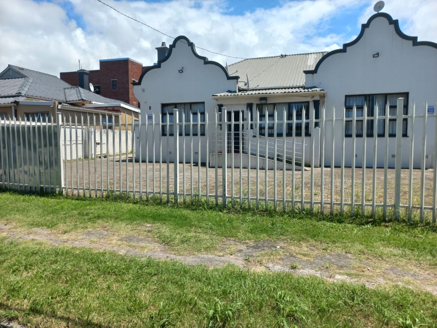 15 Bedroom Property for Sale in Southernwood Eastern Cape